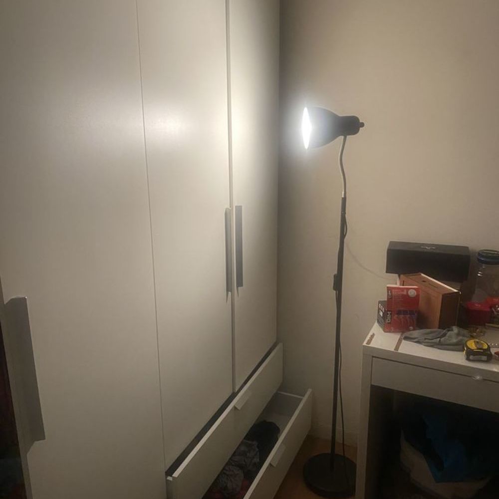 &Agrave; VENDRE ? GRANDE ARMOIRE AVEC PENDERIE ? 150 € N&Eacute;GOCIABLE Meubles
