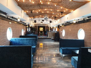  P�niche � vendre 6 pi�ces 200 m�