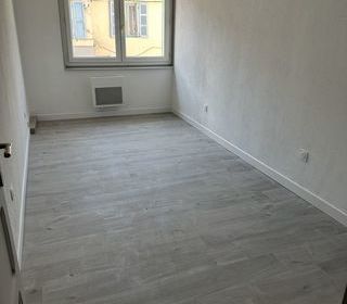  Appartement � louer 3 pi�ces 84 m�