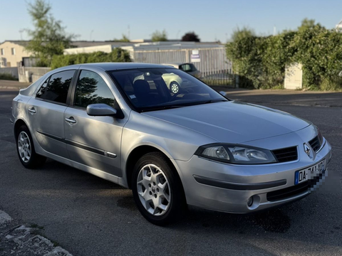 Renault Laguna II Laguna 1.9 dCi 110 FAP Authentique 2006 occasion Troyes 10000