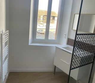  Appartement � louer 4 pi�ces 125 m�