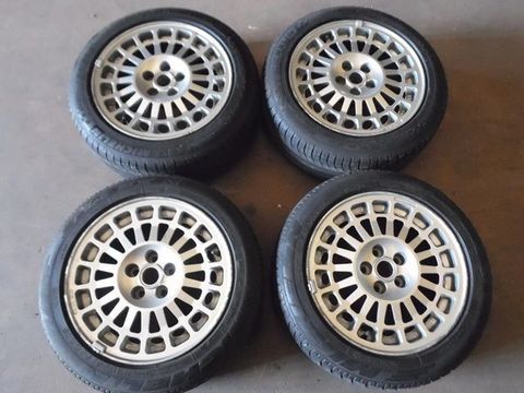 Pi&egrave;ces et &eacute;quipements Voiture Pi&egrave;ces et &eacute;quipements Voiture  occasion Bons-en-Chablais 74890