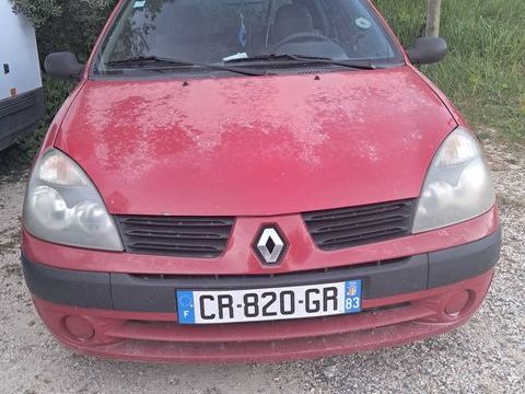 Renault Clio II Clio 1.4 16v Confort Authentique Proactive A 2004 occasion Ventabren 13122