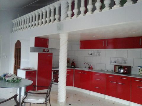   tr�s belle maison dans un cadre de vie unique Maison - 8 pi�ce(s) - 175 m�