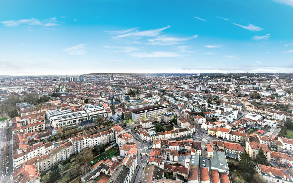   Nancy (54000)