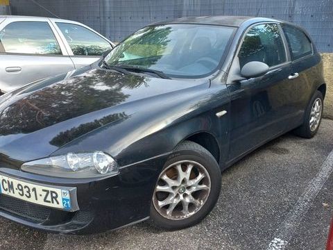 Alfa Romeo 147 2.0i T.S. Distinctive 2005 occasion Chasse-sur-Rh&ocirc;ne 38670