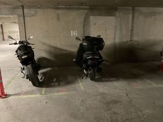  Parking / Garage � louer 4 m�