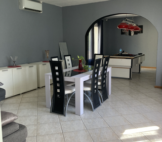  Villa � louer 6 pi�ces 200 m�