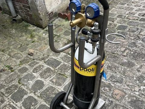 Mat&eacute;riel ravitaillement pit lane Paoli 12000 60700 Pont-sainte-maxence