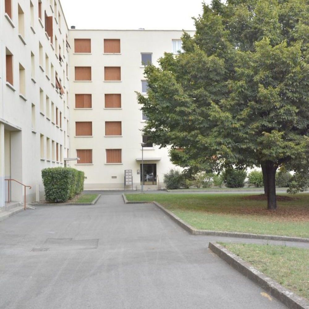 Vente Appartement T4 grand séjour, 3 chambres indépendantes 178600€ Vénissieux