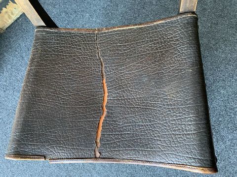 Chaise ancienne style espagnol  restaurer 50 Pornic (44)