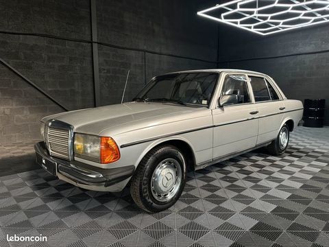 Mercedes 200 Mercedes-Benz e W123 1982 occasion Bruges 33520