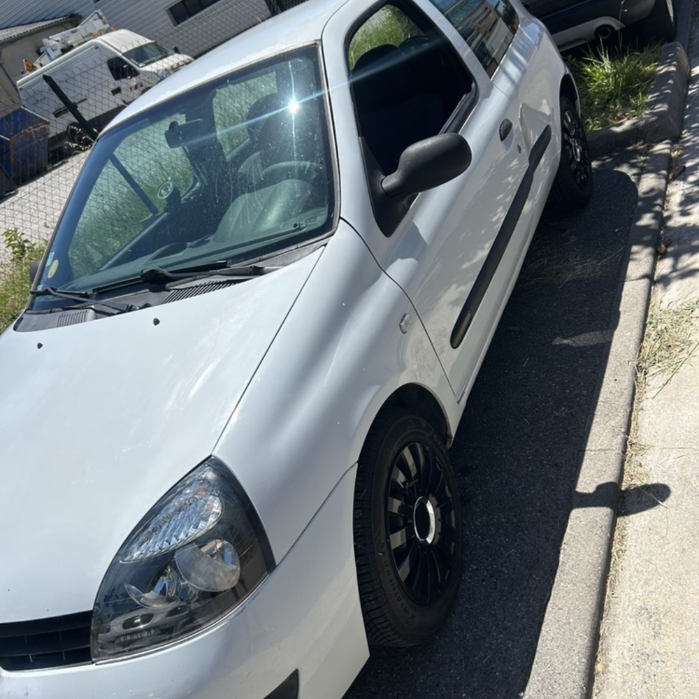 Clio II Clio 1.5 dCi 65 Campus Authentique 2009 occasion 31200 Toulouse
