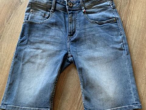 Vends    Short en jean enfant garçon         Vingino      4 Saleilles (66)
