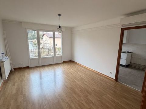   Lou� F3/4 r�nov� � Creutzwald  Appartement - 3/4 pi�ce(s) - 100 m�