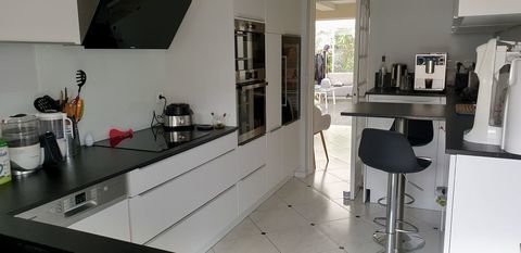  Maison  louer 6 pices 145 m