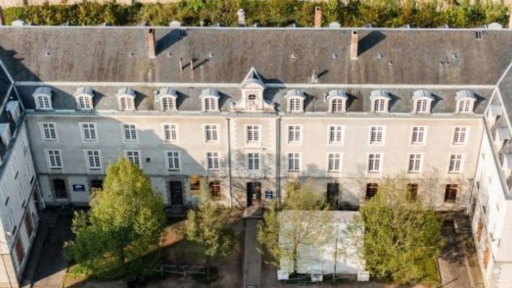   Laval (53000)
