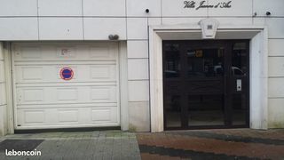  Parking / Garage � louer 10 m�
