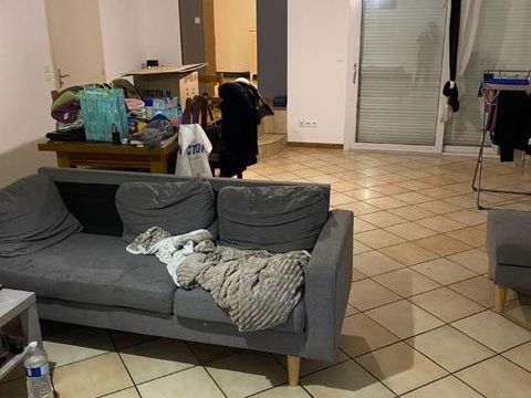   T4- TBE-Clair-Libre Appartement - 4 pi�ce(s) - 80 m�