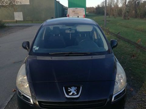 Peugeot 5008 1.6 HDi 110ch FAP BVM6 Business Pack 5pl 2010 occasion Rochefort 17300