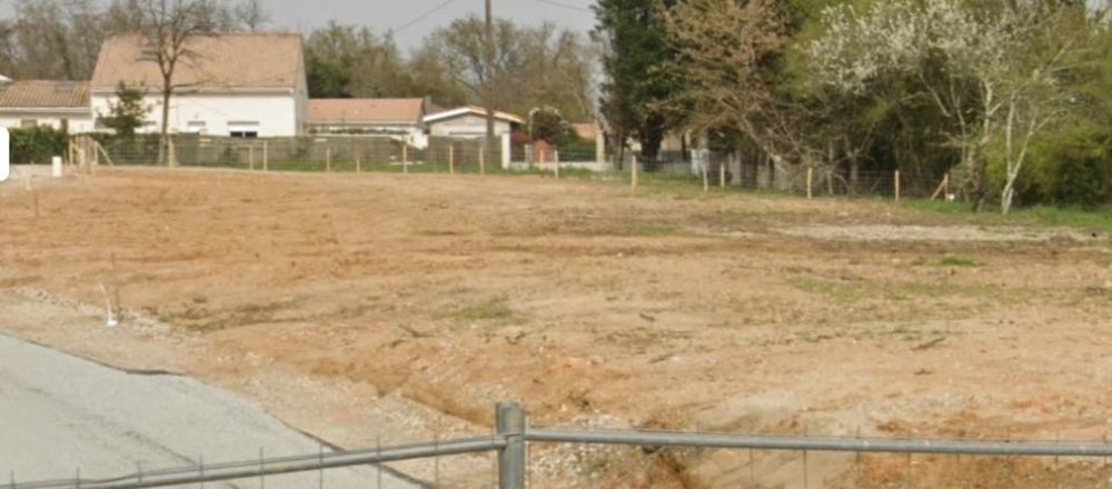 Maisons neuves   Tresses (33370)