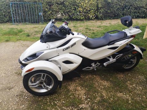 Moto CAN AM 2012 occasion Saint-Paulet-de-Caisson 30130