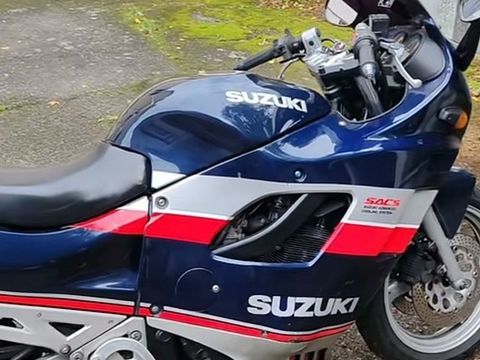 Moto SUZUKI 1990 occasion Savonni&egrave;res 37510