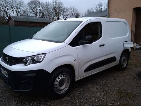 Peugeot Partner E-PARTNER FOURGON M 800 KG 136 CH BATTERIE 50 KWH PACK ASPHALT CONNECT 2024 occasion Saint-Sauveur-Camprieu 30750
