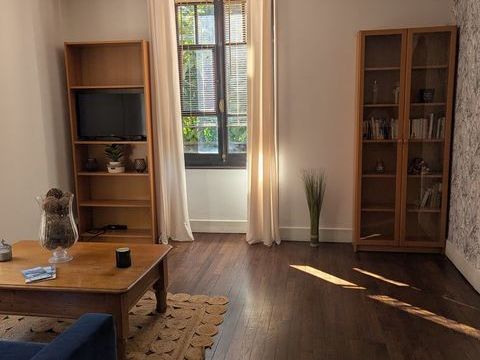   Grand T2 meubl� Appartement - 2 pi�ce(s) - 54 m�