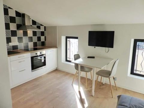   Studio meubl� r�nov� proche place de la Br�che Appartement - 1 pi�ce(s) - 20 m�
