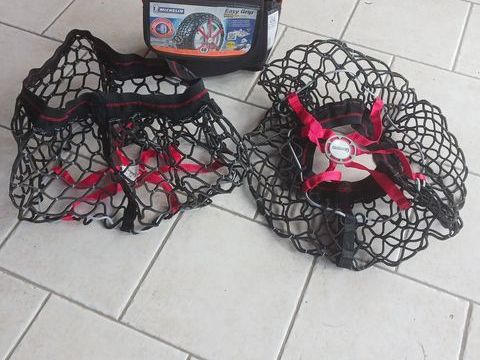 Pi&egrave;ces et &eacute;quipements Voiture Pi&egrave;ces et &eacute;quipements Voiture  occasion Azay-le-Rideau 37190