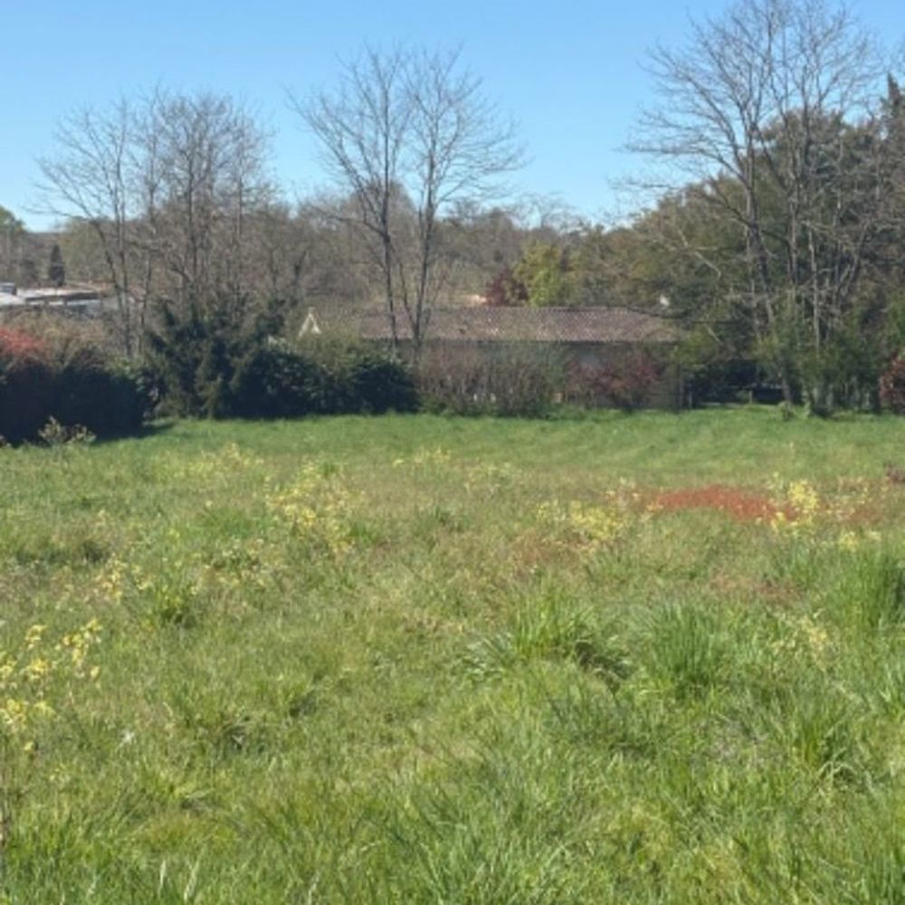 Maisons neuves   Lugon-et-l'�le-du-Carnay (33240)