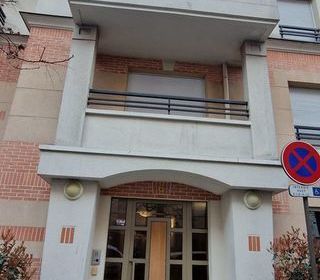  Appartement à louer 2 pièces 45 m² Rosny-sous-bois
