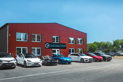 CAR FACTORY, concessionnaire 67