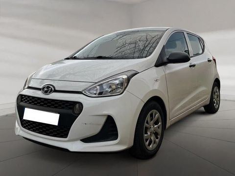 Hyundai i10 1.0 66 BVM5 Initia 2019 occasion Salon-de-Provence 13300