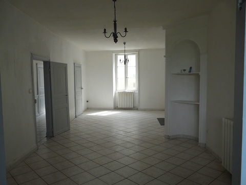   Maison de bourg avec jardin Maison - 5 pi�ce(s) - 100 m�