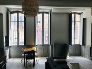  Appartement � louer 2 pi�ces 55 m�