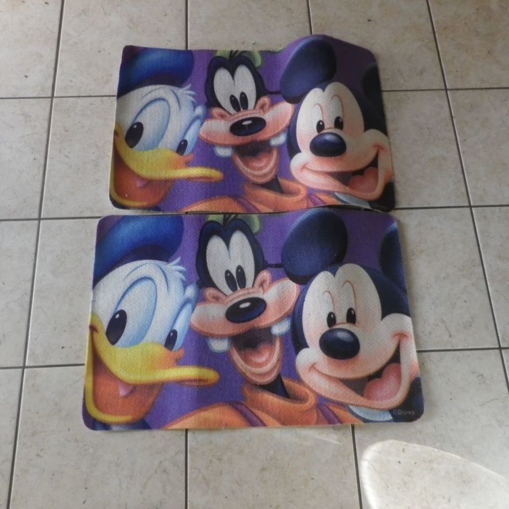 2 PETITS TAPIS DONALD DINGO MICKEY 76 cm x 45 cm Décoration