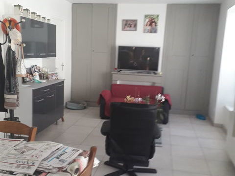   appartement f3 1er �tage Appartement - 3 pi�ce(s) - 50 m�