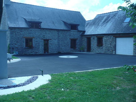   Grande maison en pierre Maison - 9 pi�ce(s) - 175 m�