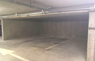  Parking / Garage � louer 12 m�