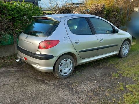 Peugeot 206 1.4 HDi X Line Clim 2005 occasion Pl&eacute;n&eacute;e-Jugon 22640