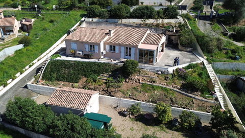   Tr�s belle propri�t� �  Sagone, en Corse du sud. Villa - 4 pi�ce(s) - 120 m�