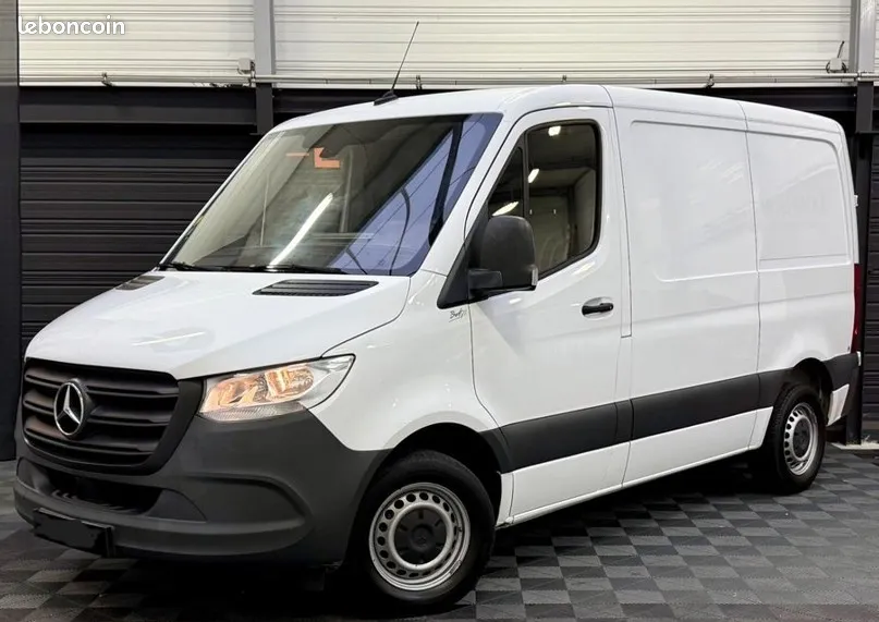 Mercedes Sprinter SPRINTER FGN 211 CDI 32N 3.0t 2022 occasion Brest 29200