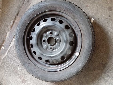 Pi&egrave;ces et &eacute;quipements Voiture Pneu voiture - roue  occasion Clermont-Ferrand 63000
