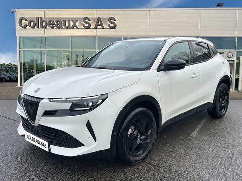 Alfa Romeo Junior 1.2 Ibrida 136 ch eDCT6 Premium 2025 occasion Saint-Quentin 02100