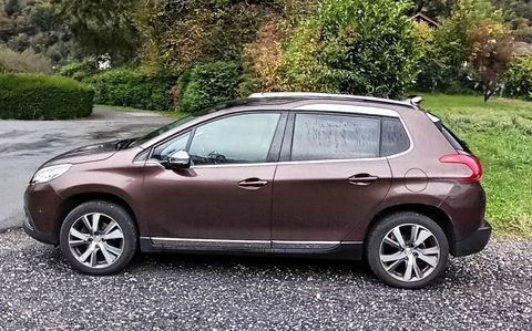 Peugeot 2008 1.6 e-HDi 115ch FAP BVM6 F&eacute;line Cuivre 2014 occasion Magland 74300