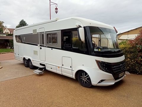 NIESMANN Camping car 2016 occasion Soulign&eacute;-Flac&eacute; 72210