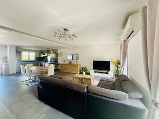  Villa � vendre 5 pi�ces 163 m�