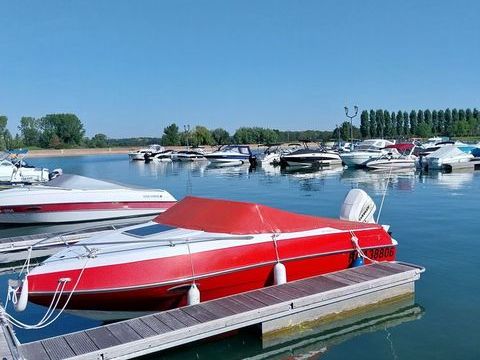 Bateaux &agrave; moteur P&ecirc;che-promenade 1996 occasion Lieusaint 77127
